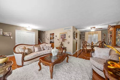 2400 W 59th Place, Merrillville, IN 46410 - Photo 4