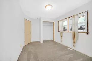 7210 E 97th Ave, Crown Point, IN 46307 - Photo 16