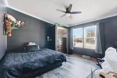 4827 E 994 N, Demotte, IN 46310 - Photo 12