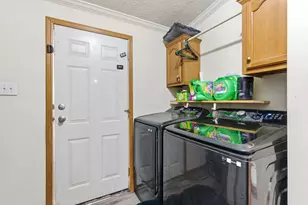 4827 E 994 N, Demotte, IN 46310 - Photo 10