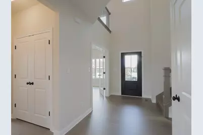 1861 Trailbrook Drive, Valparaiso, IN 46385 - Photo 4