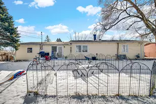 3614 W 79th Pl, Merrillville, IN 46410 - Photo 18