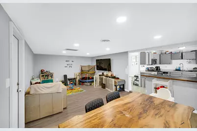 3614 W 79th Place, Merrillville, IN 46410 - Photo 8