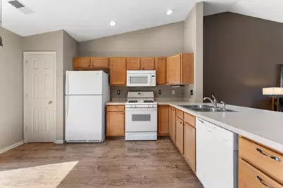 4401 W 73rd Court, Merrillville, IN 46410 - Photo 18