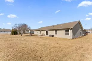 4401 W 73rd Ct, Merrillville, IN 46410 - Photo 26