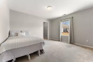 4401 W 73rd Ct, Merrillville, IN 46410 - Photo 22