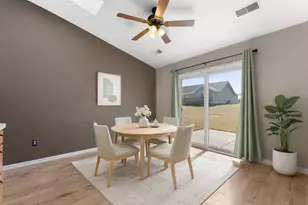 4401 W 73rd Ct, Merrillville, IN 46410 - Photo 4