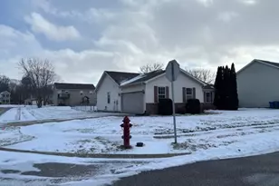 401 S Sutton Ave, Kouts, IN 46347 - Photo 2