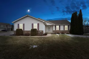 401 S Sutton Ave, Kouts, IN 46347 - Photo 2