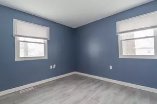 726 Fremont Rd, Valparaiso, IN 46385 - Photo 12