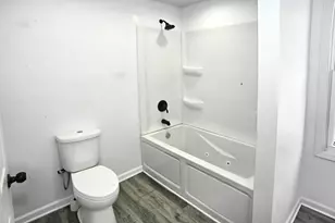 1717 Crocker St, Chesterton, IN 46304 - Photo 8