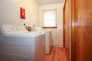 6912 Colorado St, Merrillville, IN 46410 - Photo 26