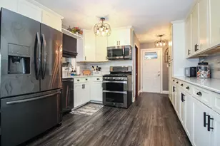 6912 Colorado St, Merrillville, IN 46410 - Photo 8