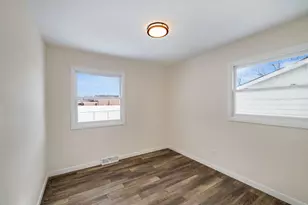 317 Redpath Ave, Michigan City, IN 46360 - Photo 10