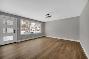 2792 Irving St, Portage, IN 46368 - Photo 4