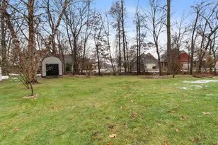 1356 Byfield Pkwy, Valparaiso, IN 46385 - Photo 2