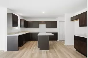 10392 Knox St, Crown Point, IN 46307 - Photo 4