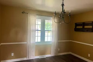 1521 W 4th St, Hobart, IN 46342 - Photo 14