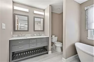 194 Wexford Rd, Valparaiso, IN 46385 - Photo 10