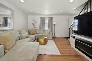 741 Pettibone St, Crown Point, IN 46307 - Photo 10