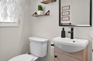 741 Pettibone St, Crown Point, IN 46307 - Photo 14