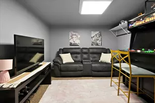 741 Pettibone St, Crown Point, IN 46307 - Photo 26