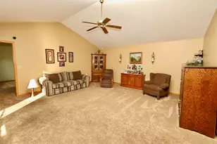 322 Valley Ct, Lowell, IN 46356 - Photo 6