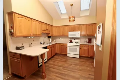 322 Valley Court, Lowell, IN 46356 - Photo 10