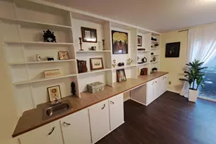 8400 Forest Ave, Gary, IN 46403 - Photo 18