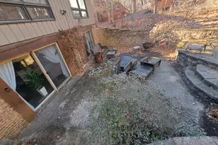 8400 Forest Ave, Gary, IN 46403 - Photo 26