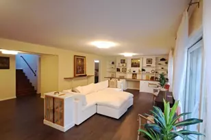 8400 Forest Ave, Gary, IN 46403 - Photo 16