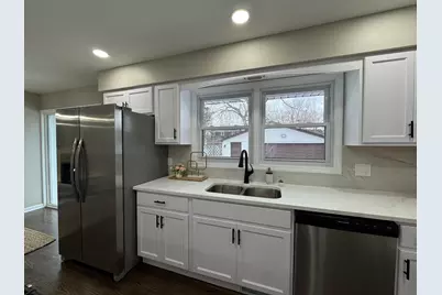 1608 Tulip Lane, Munster, IN 46321 - Photo 8