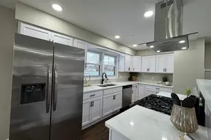 1608 Tulip Ln, Munster, IN 46321 - Photo 10