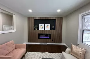 1608 Tulip Ln, Munster, IN 46321 - Photo 4