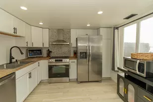 455 E 60th Pl, Merrillville, IN 46410 - Photo 6