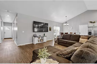 8831 W 1225 N, Demotte, IN 46310 - Photo 16