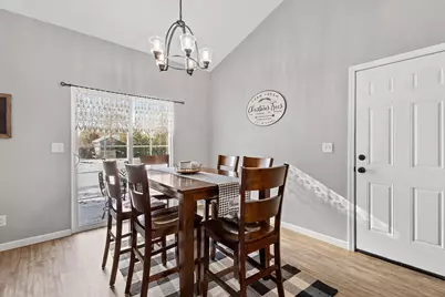 8831 W 1225 N, Demotte, IN 46310 - Photo 10