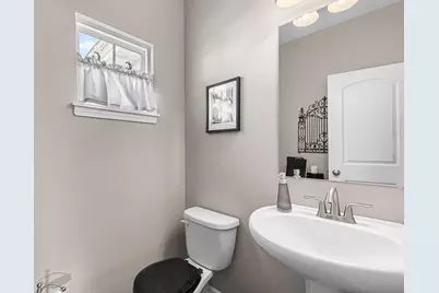 2400 Dowling Street, Valparaiso, IN 46385 - Photo 6