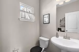 2400 Dowling St, Valparaiso, IN 46385 - Photo 6