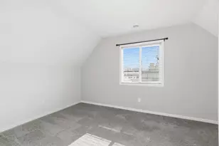 105 S Kimball St, Kouts, IN 46347 - Photo 20