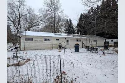 11240 E Division Road, Knox, IN 46534 - Photo 12