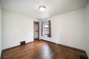 7230 McLaughlin Ave, Hammond, IN 46324 - Photo 8