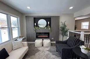 2976 Evelyn St, Portage, IN 46368 - Photo 2