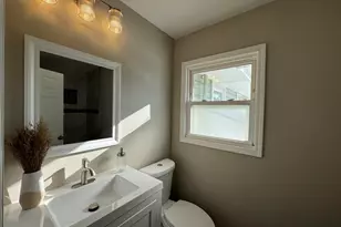 2976 Evelyn St, Portage, IN 46368 - Photo 12