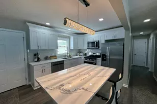 2976 Evelyn St, Portage, IN 46368 - Photo 4