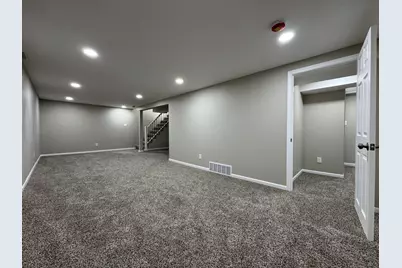 2976 Evelyn Street, Portage, IN 46368 - Photo 16