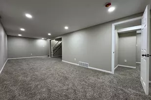 2976 Evelyn St, Portage, IN 46368 - Photo 16