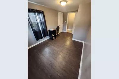 201 E 13th Place, Hobart, IN 46342 - Photo 6