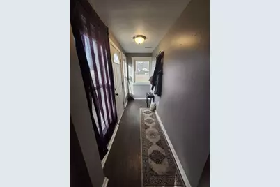 201 E 13th Place, Hobart, IN 46342 - Photo 2