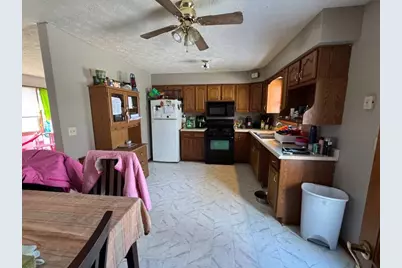 1217 Daisy Street SE, Demotte, IN 46310 - Photo 4